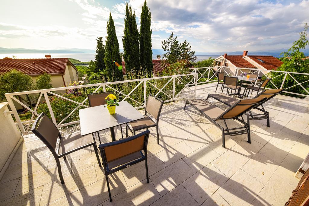 Apartmani Alice * Njivice