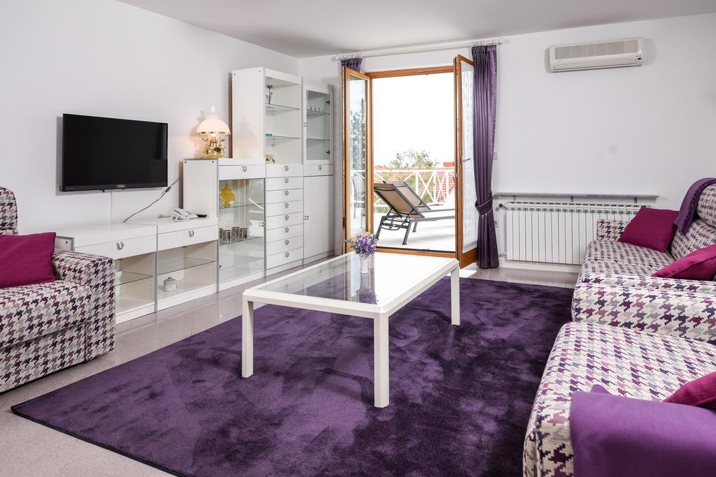 Apartmani Alice Apartment