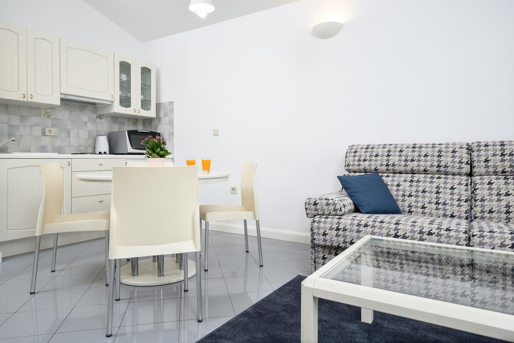 Apartmani Alice Apartment